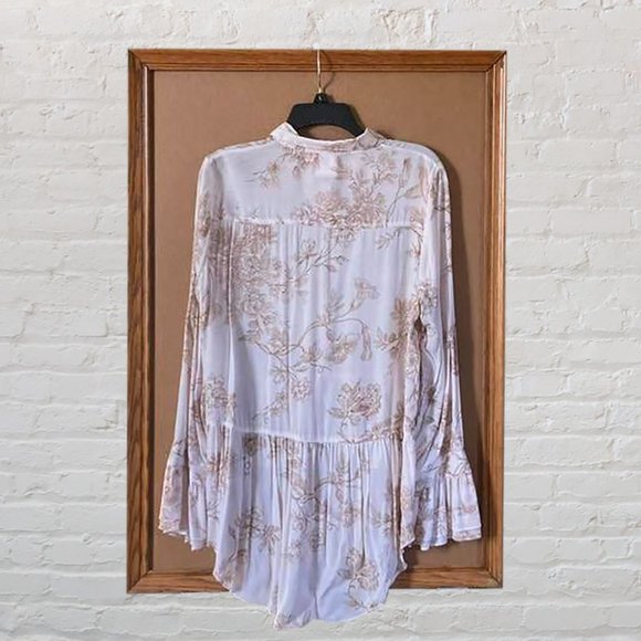 Lauren Conrad Button up Shirt - Picture 2 of 5